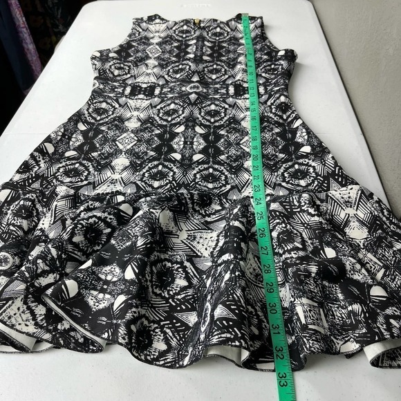 Hedonia ASOS Drop Waist Mini Dress Size 12 UK 8 US NWT Abstract Black White - Picture 7 of 8